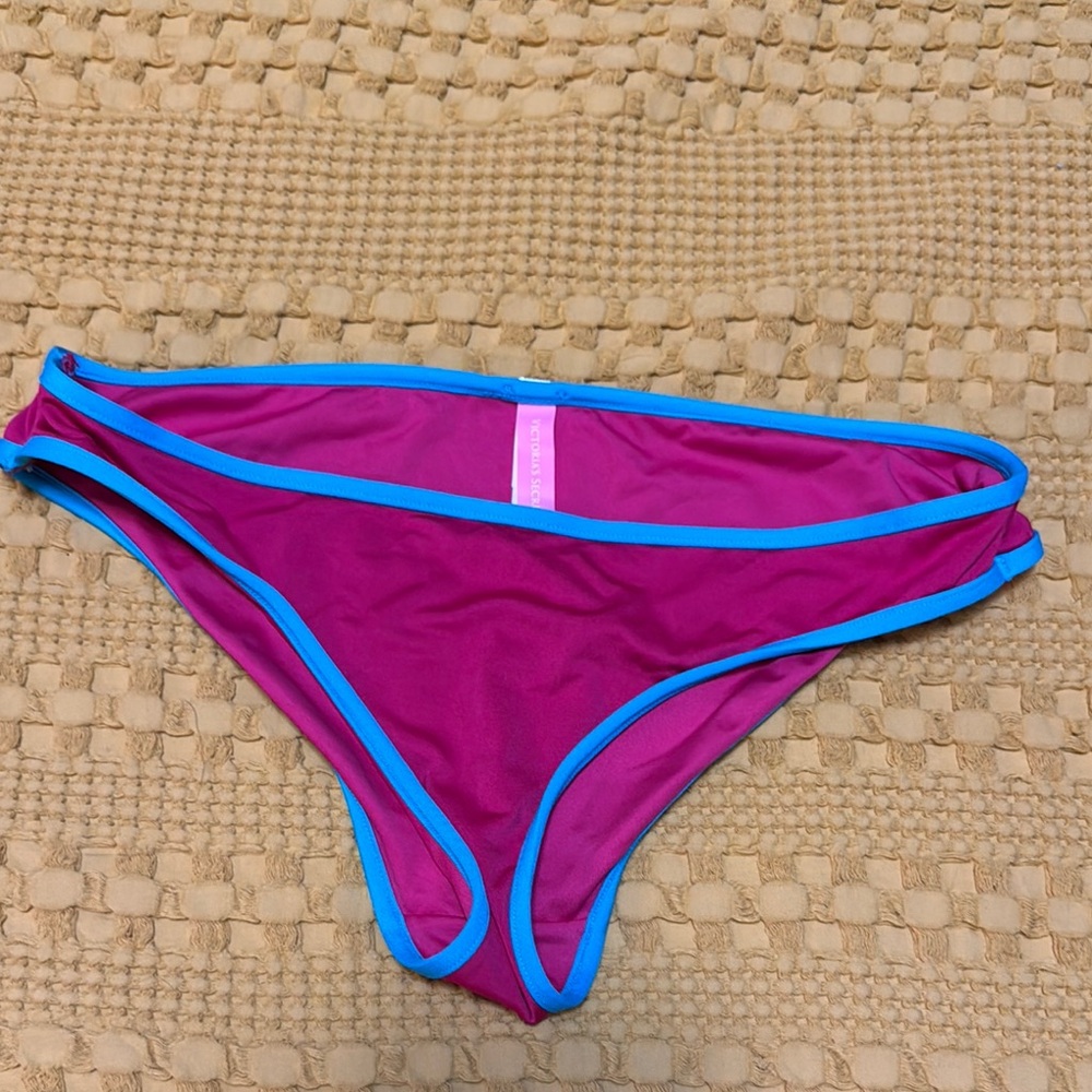 Never worn Victoria’s Secret Maroon/blue bikini bottoms size small